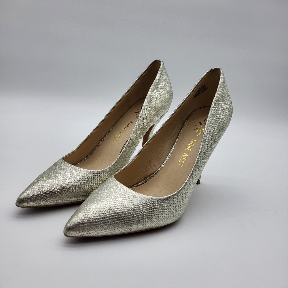 Nine West Gold Metallic Repile Imprint Classic Party Wedding Guest Heels